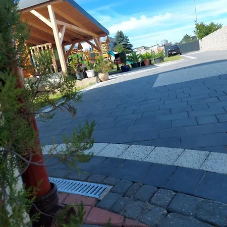 ホームステイ Goscinne Jutrzenka